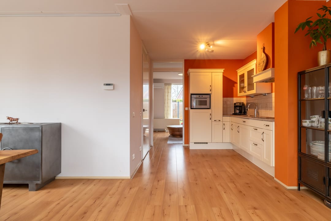 Photo 11 of Douwe van Epemastraat 7