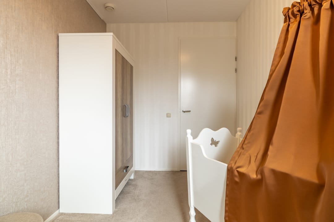 Photo 16 of Douwe van Epemastraat 7