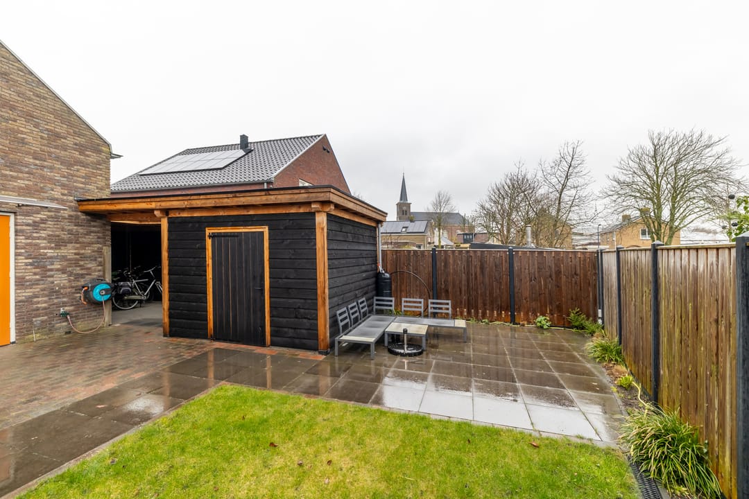 Photo 28 of Douwe van Epemastraat 7