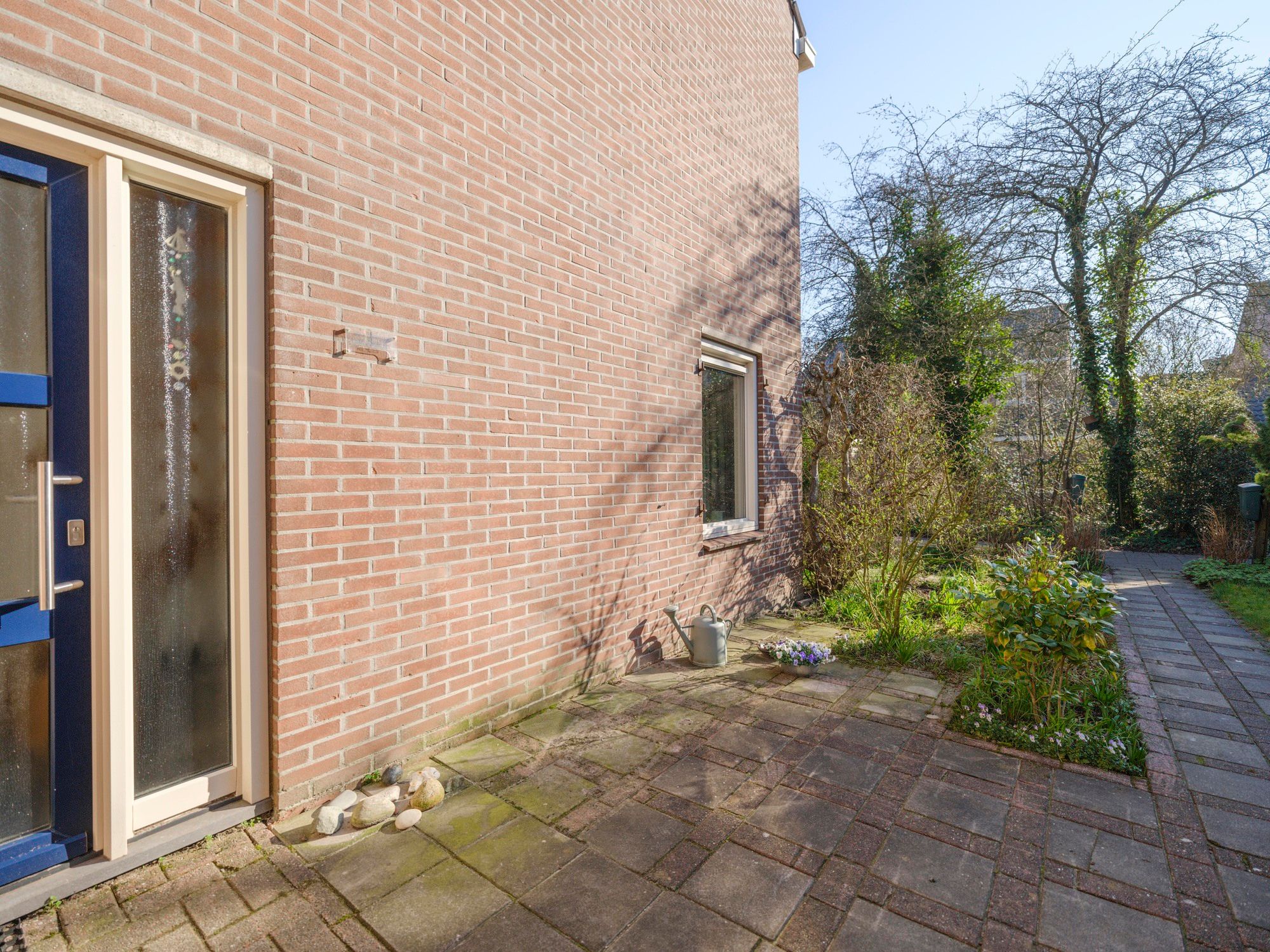 Photo 6 of Moezel 45