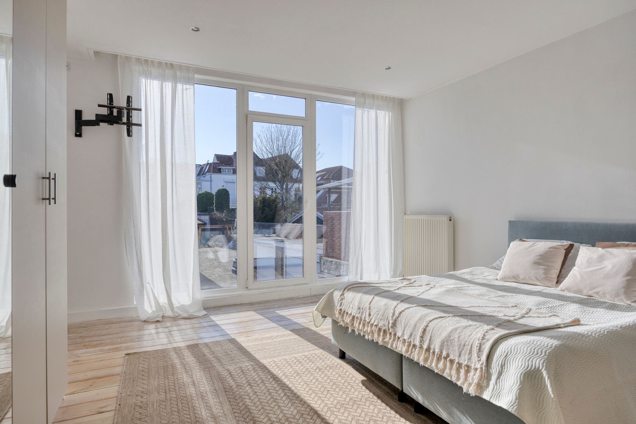 Spacious city home with sunny roof terrace in the center of Bergen op Zoom — 18