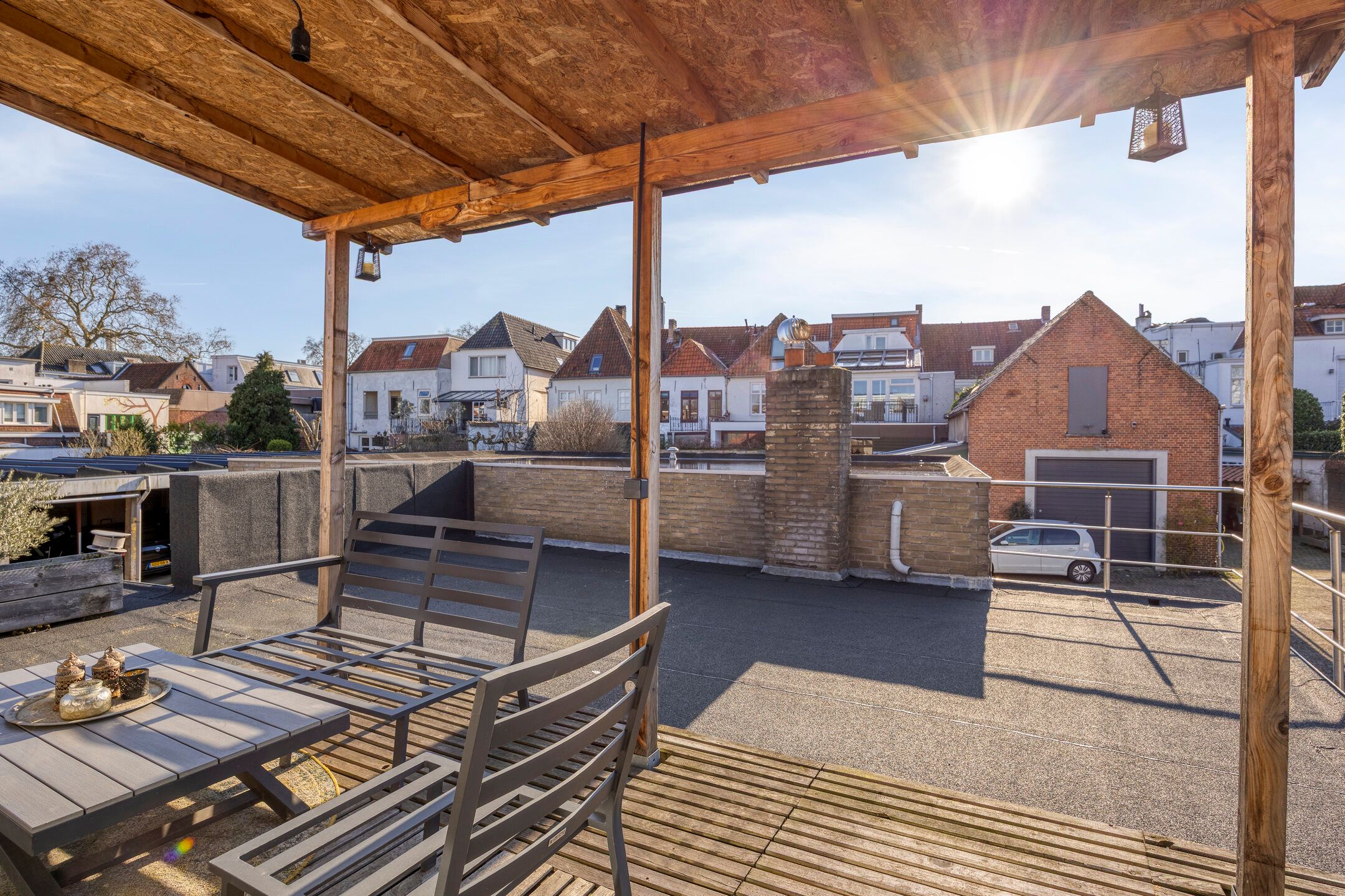 Spacious city home with sunny roof terrace in the center of Bergen op Zoom — 24