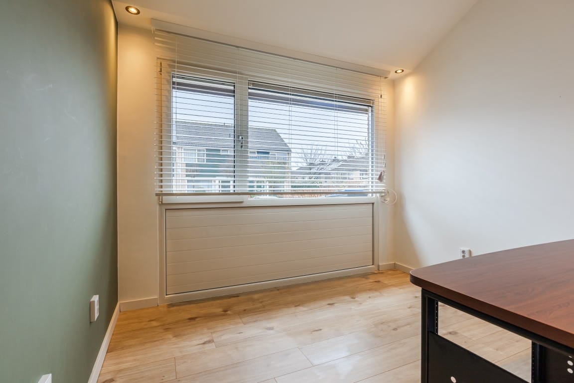Modern Renovated End House with Wellness and Solar Panels in Bergen op Zoom — 18