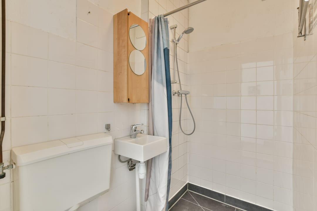 Photo 11 of Van Boetzelaerstraat 34-3