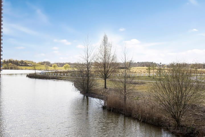 Photo 3 of Meerwater 42