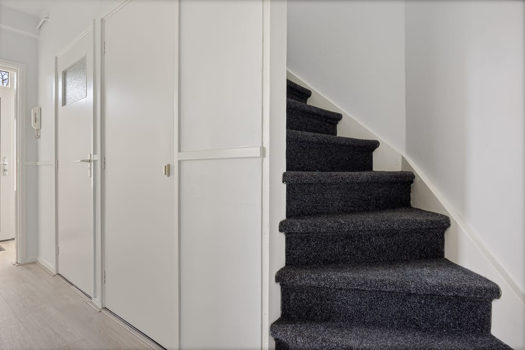 Photo 26 of Van Schendelstraat 56