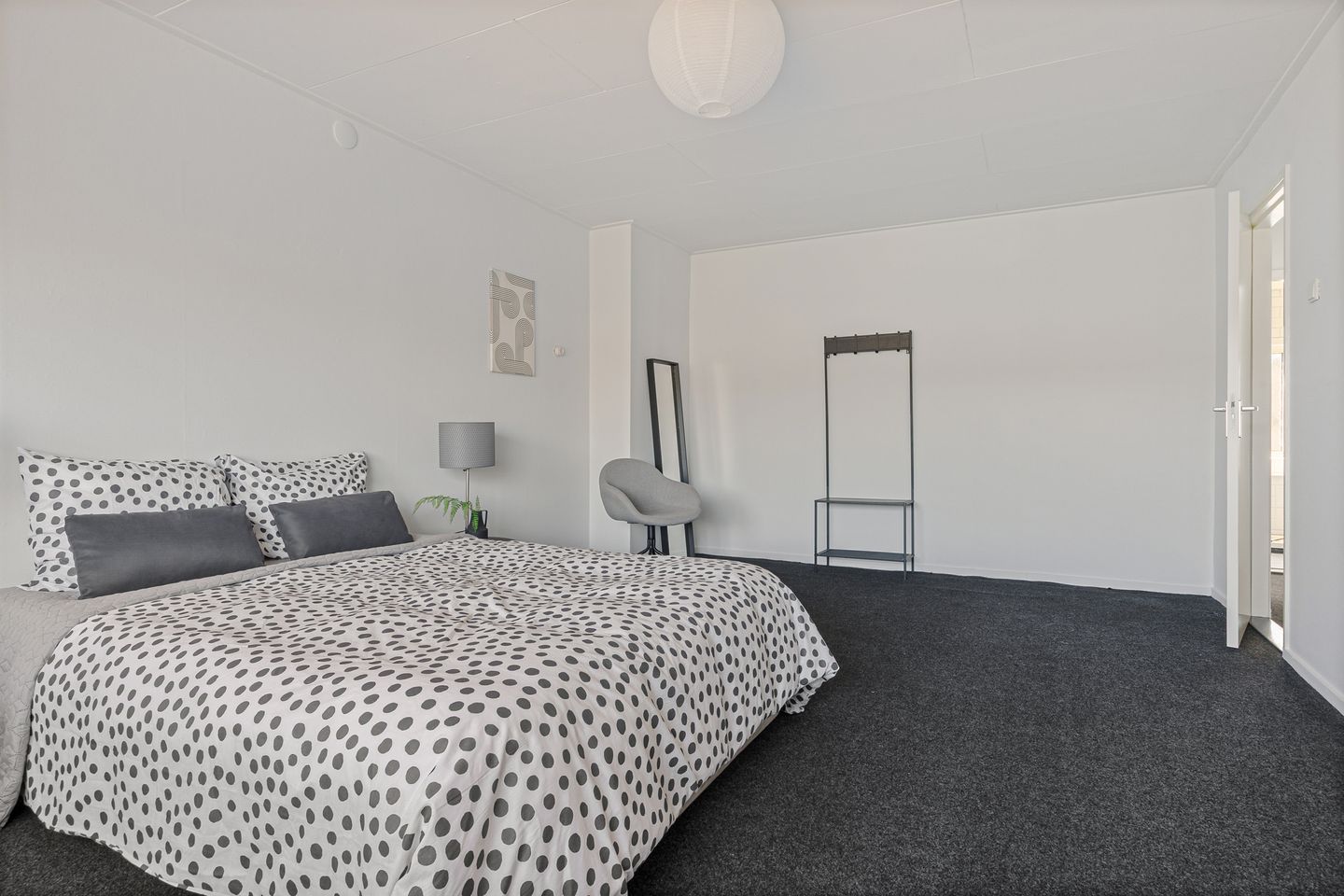 Photo 29 of Van Schendelstraat 56