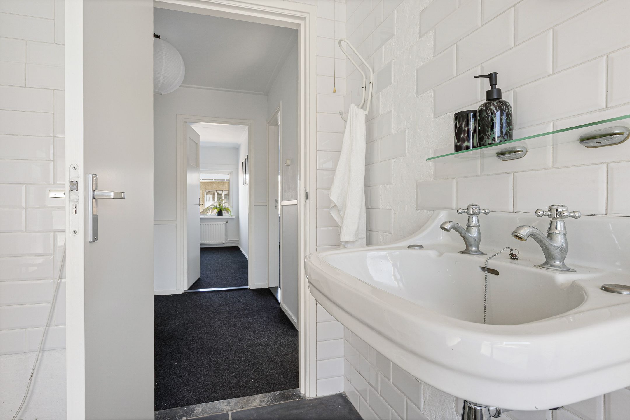 Photo 39 of Van Schendelstraat 56