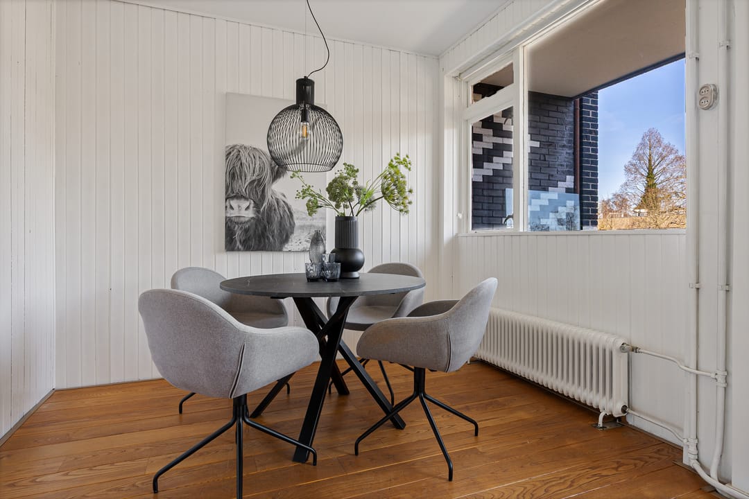 Photo 11 of Van Schendelstraat 56