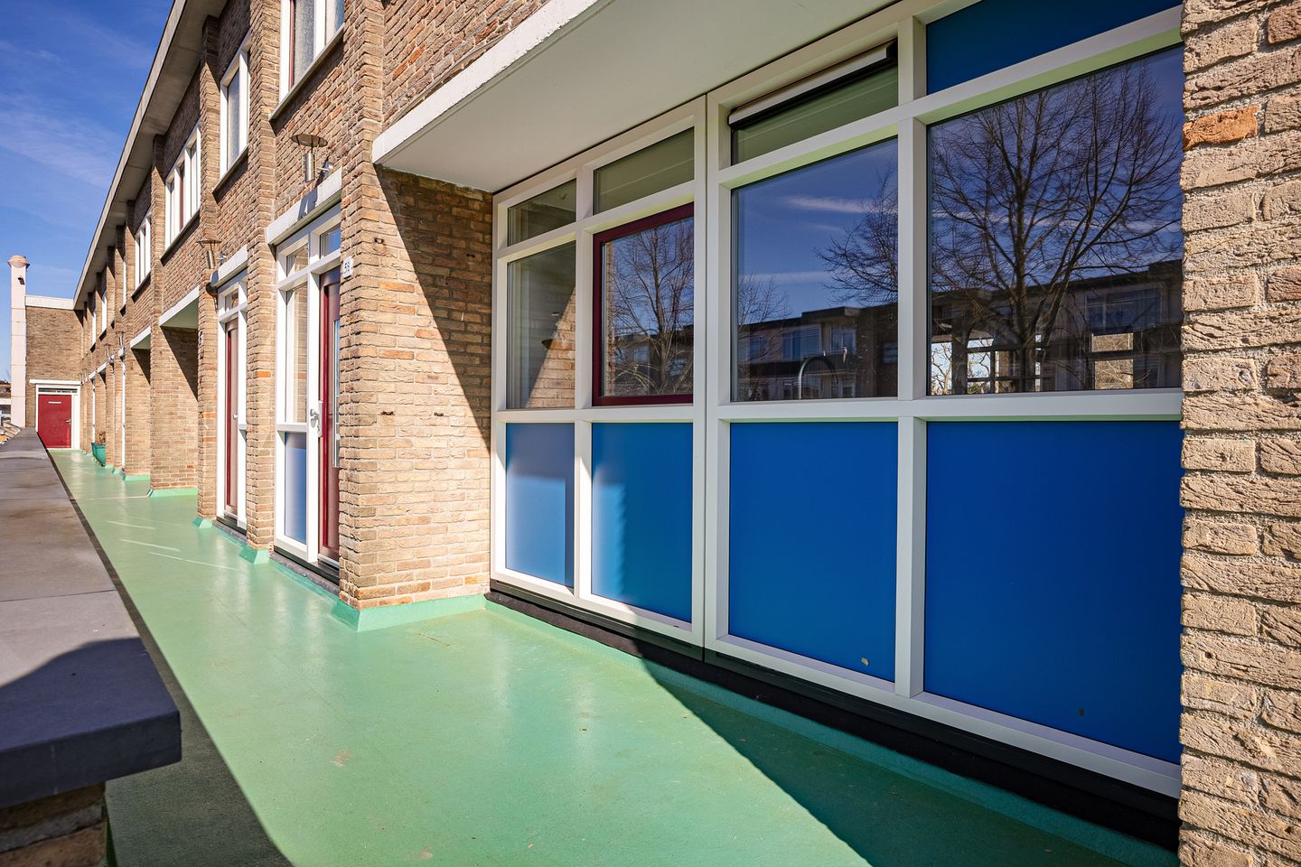 Photo 40 of Van Schendelstraat 56