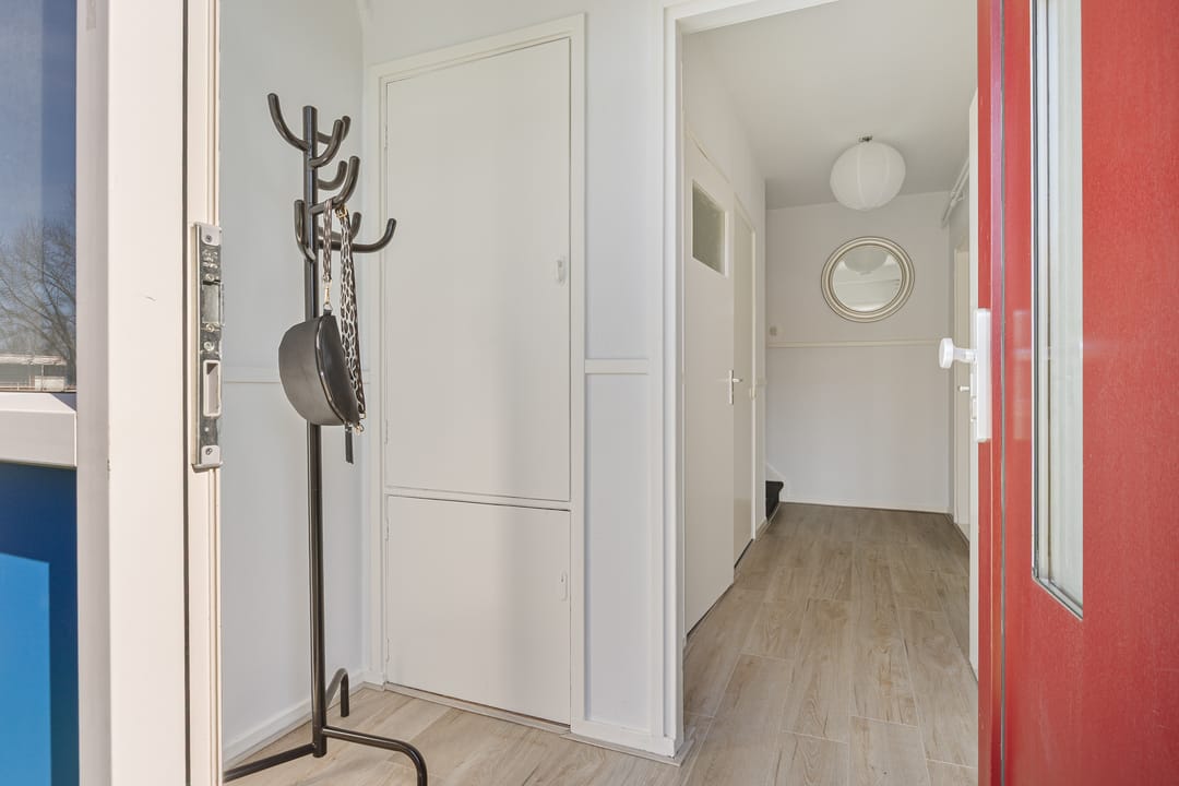 Photo 7 of Van Schendelstraat 56