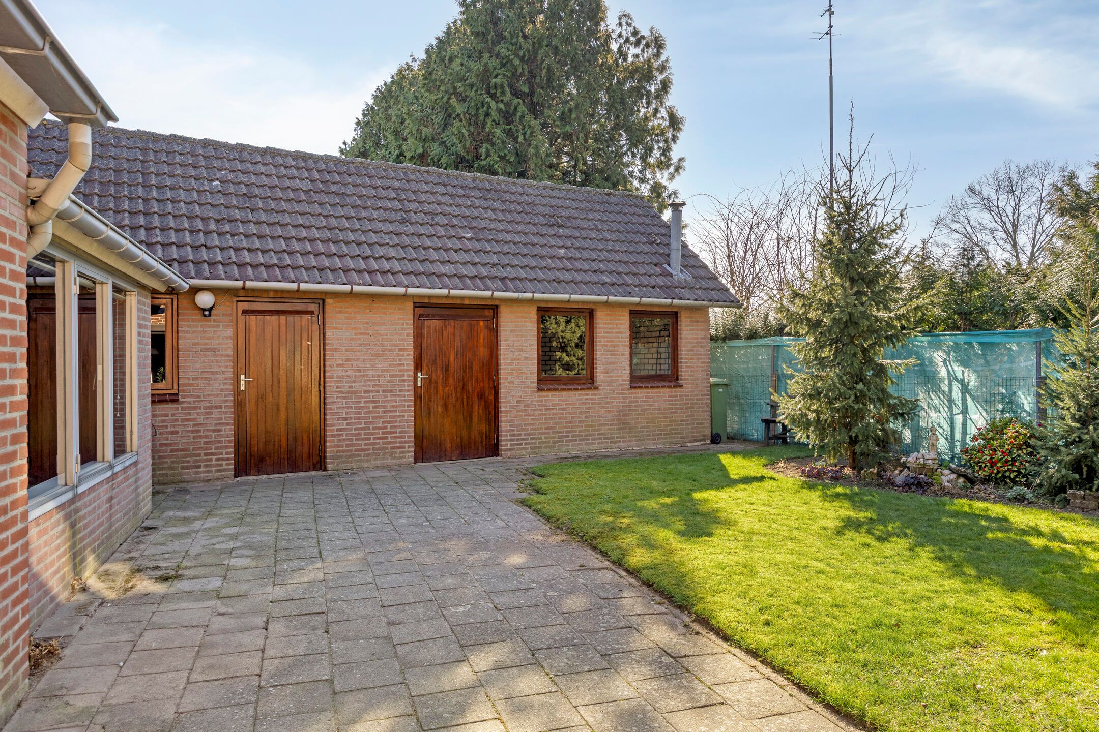 Photo 36 of Antoniusstraat 11