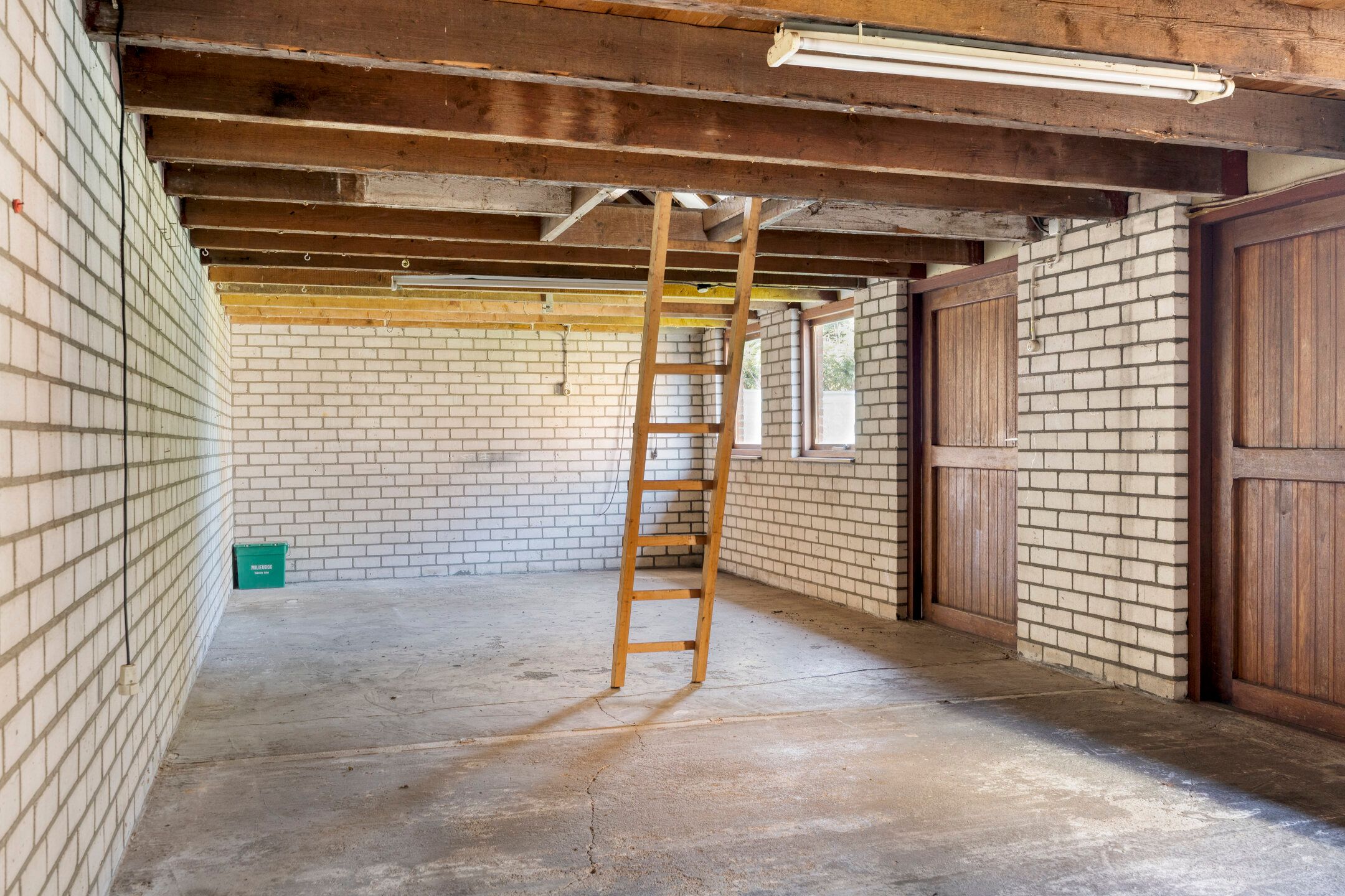 Photo 39 of Antoniusstraat 11