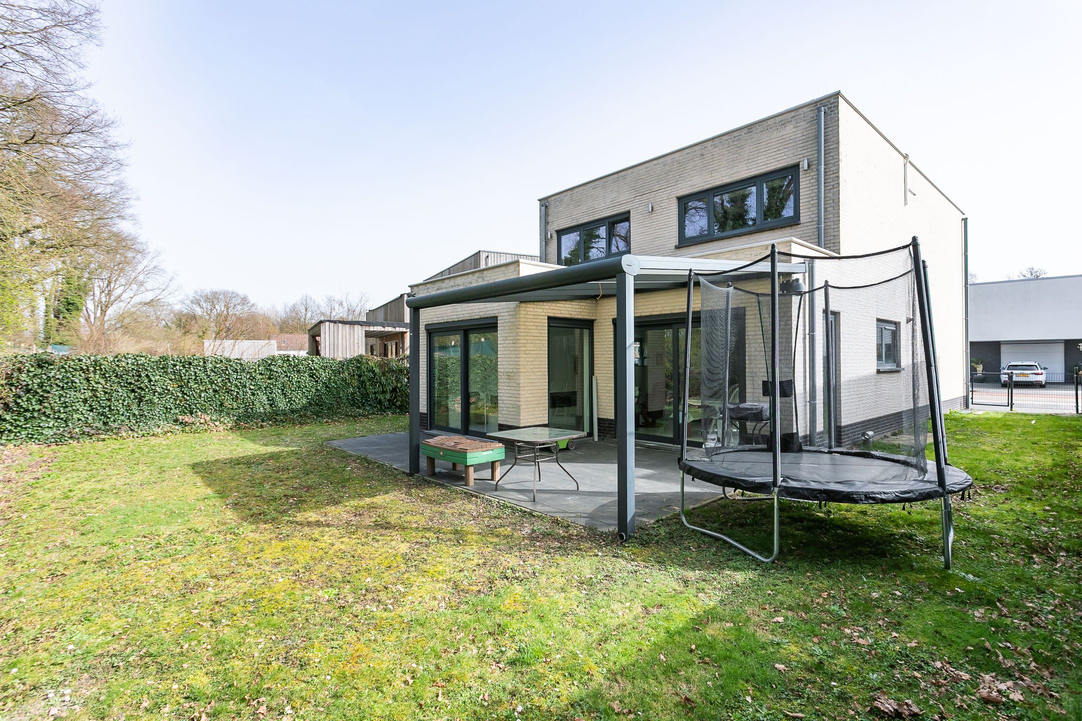 Foto 30 van Schout van Heeckerenring 61