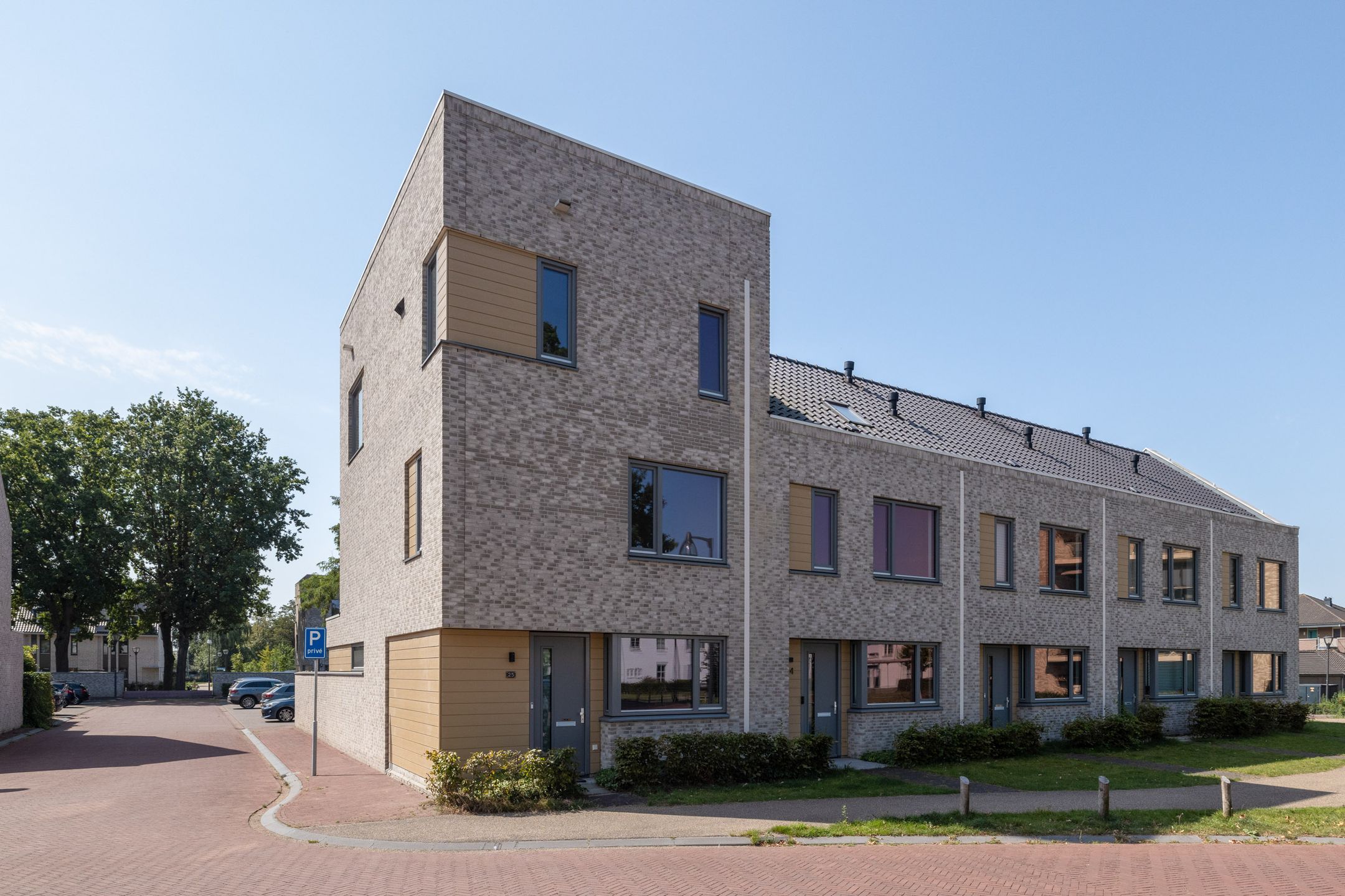 Buying a house in The Netherlands., Repelakker 25