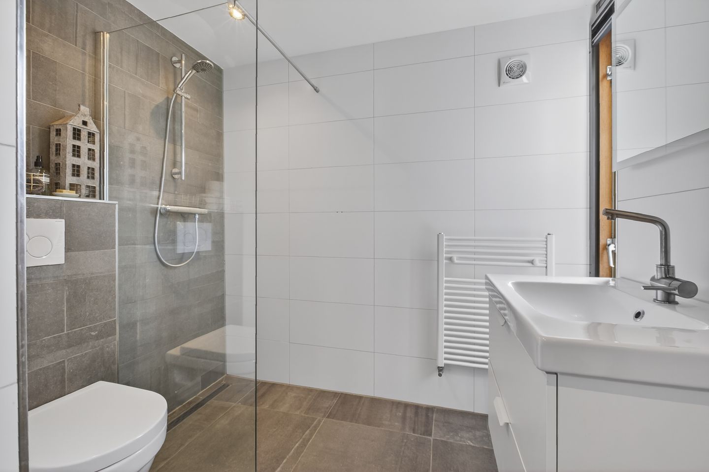 Photo 19 of Dorpsweg Ransdorp 93-A