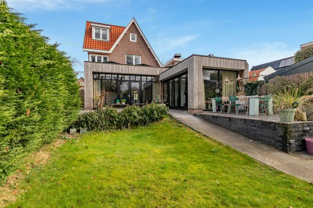 Foto 31 van Dr. Schuitstraat 36