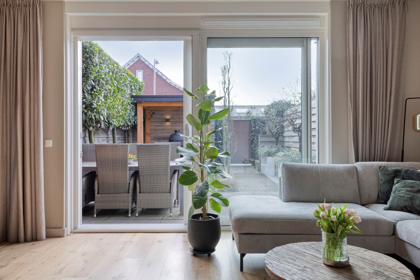 Foto 10 van Van Amerongenerf 42