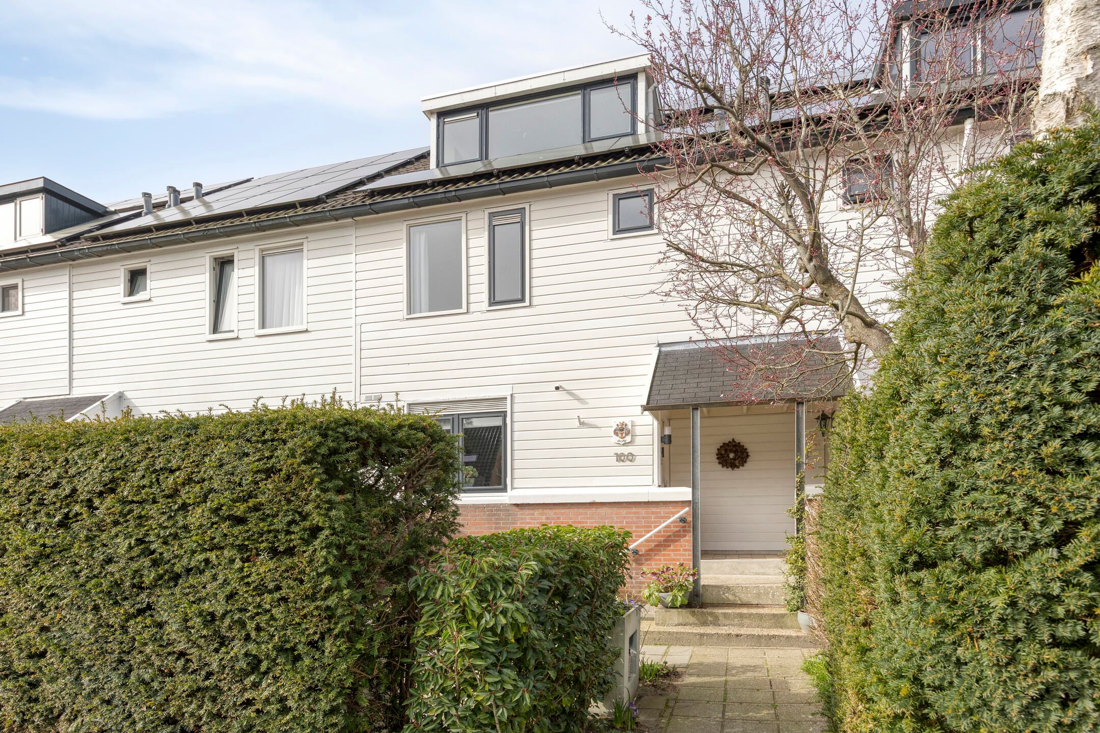 Buying a house in The Netherlands., Dorpsstraat 100