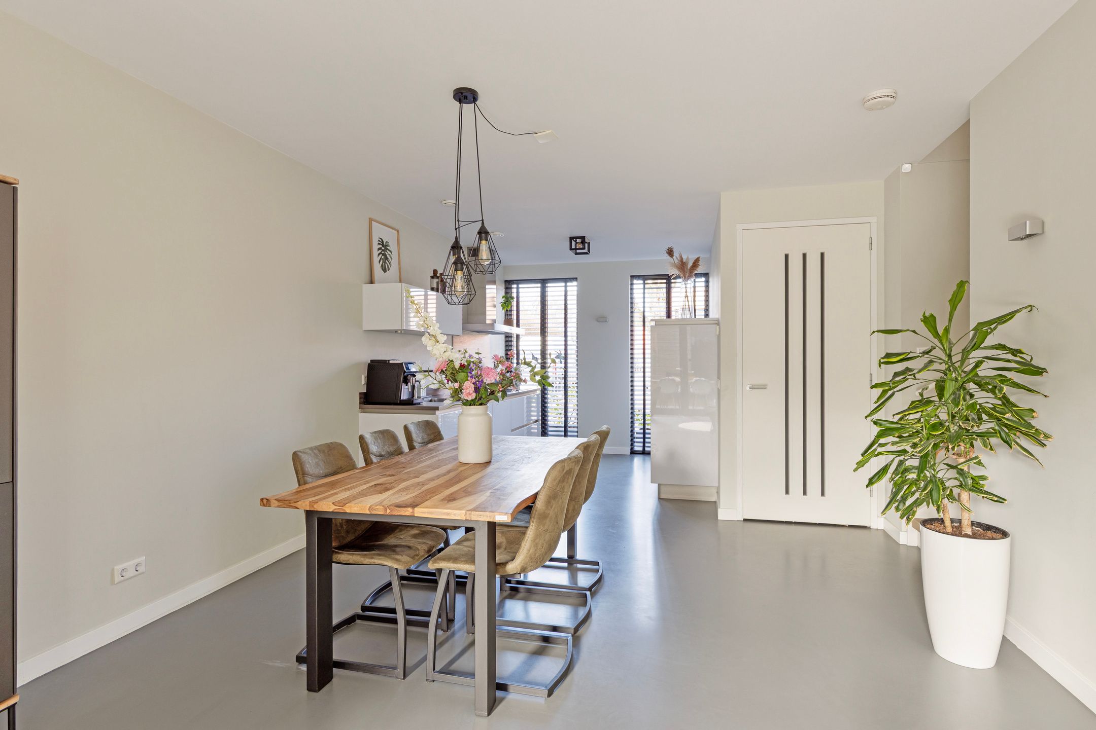Photo 6 of Galjoenstraat 34