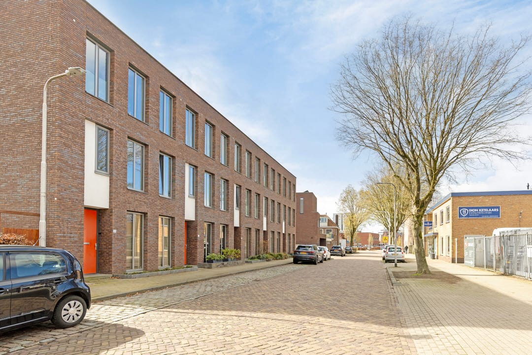 Photo 43 of Galjoenstraat 34