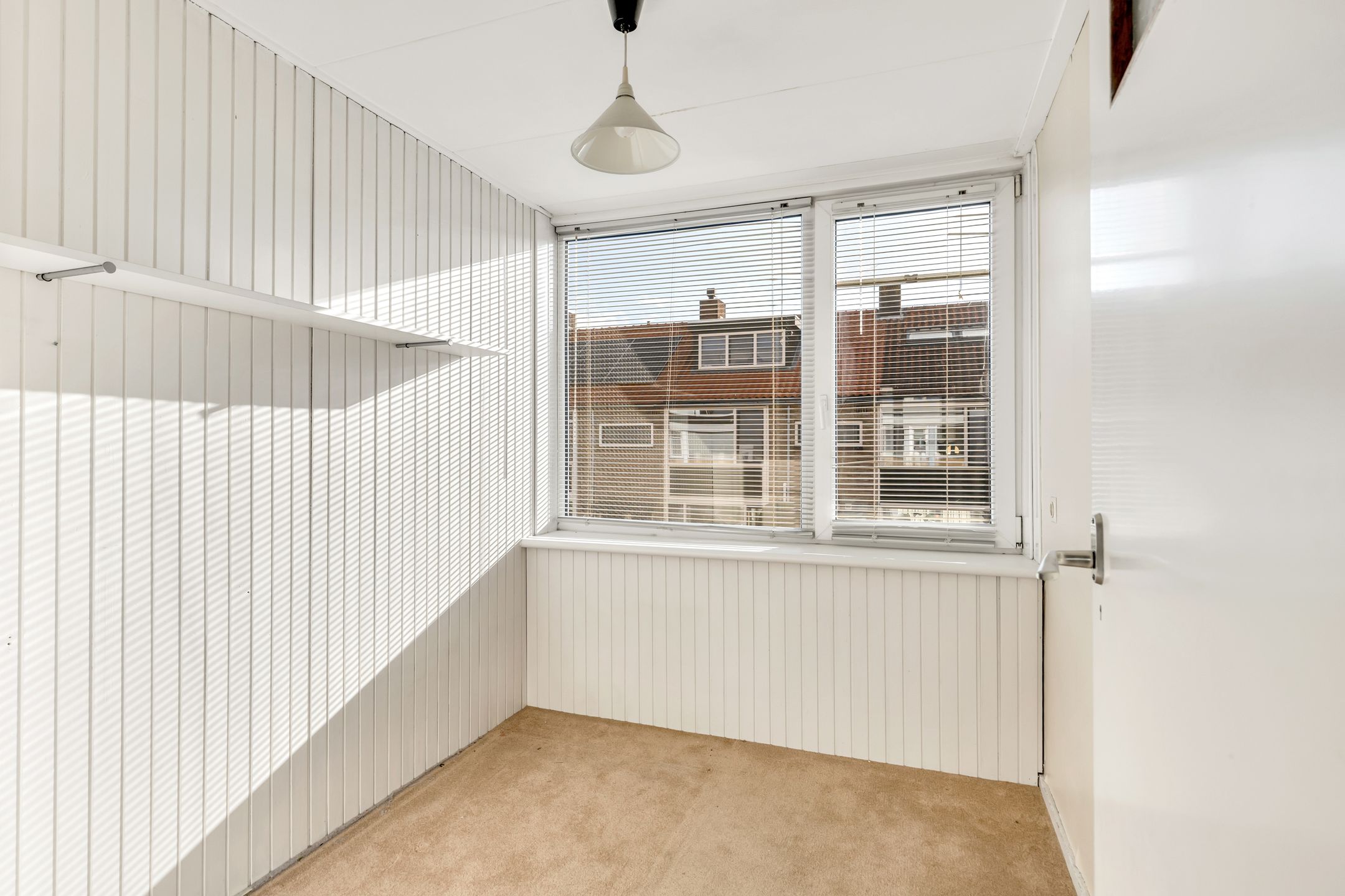 Foto 18 van Van Almondelaan 20