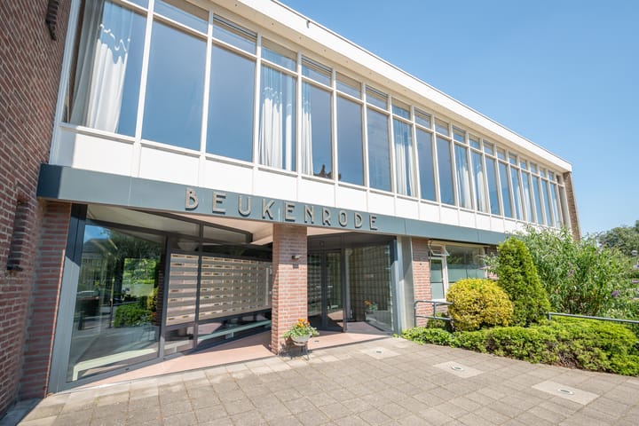 Foto 2 van Chopinlaan 2-A9