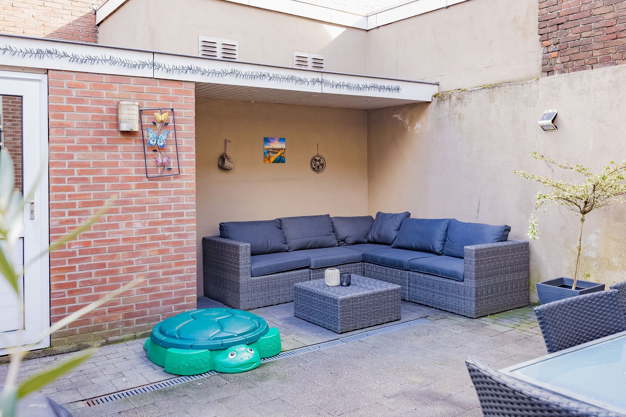 Well-maintained family home in Verzetsheldenbuurt, IJmuiden — 17