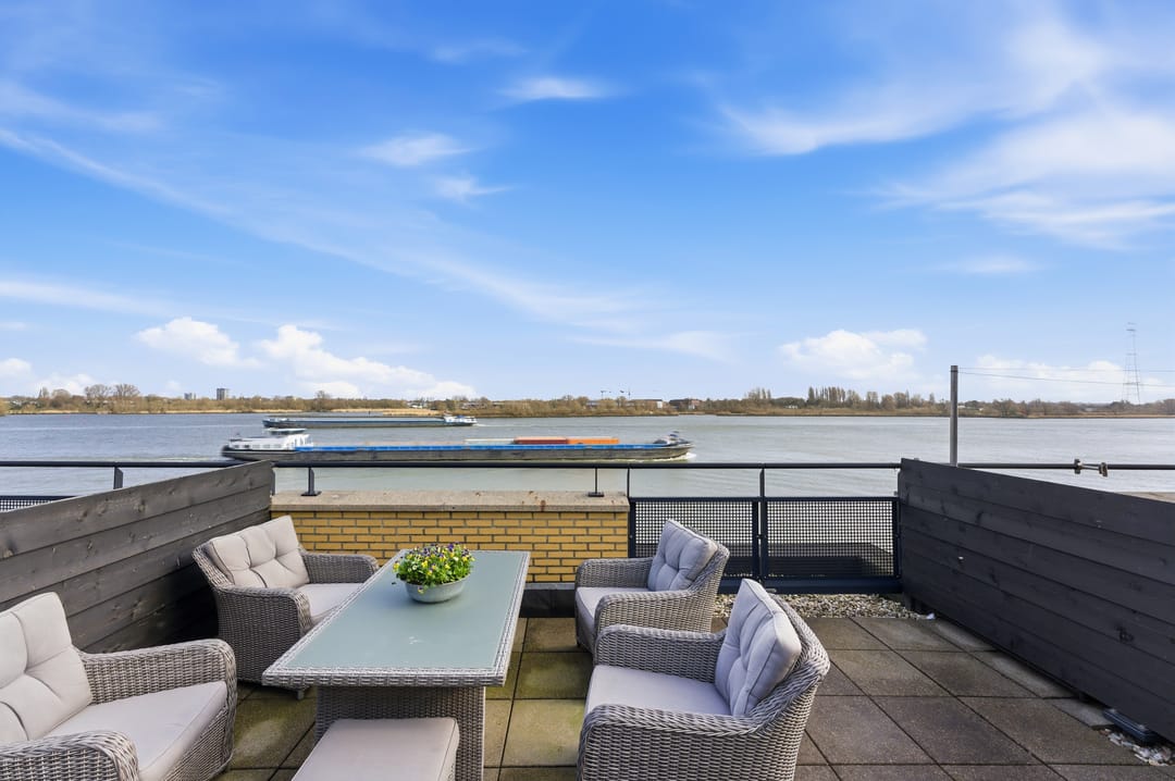 Photo 2 of Dokhof 15