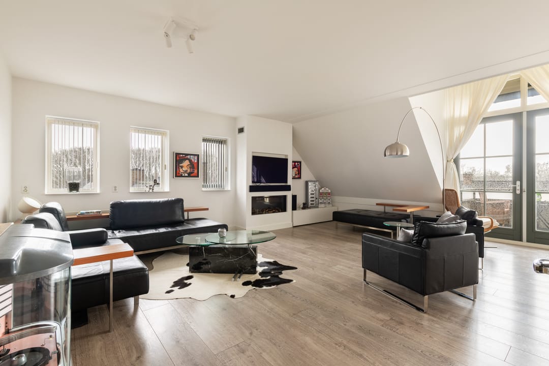 Foto 2 van Groot Horloo 10