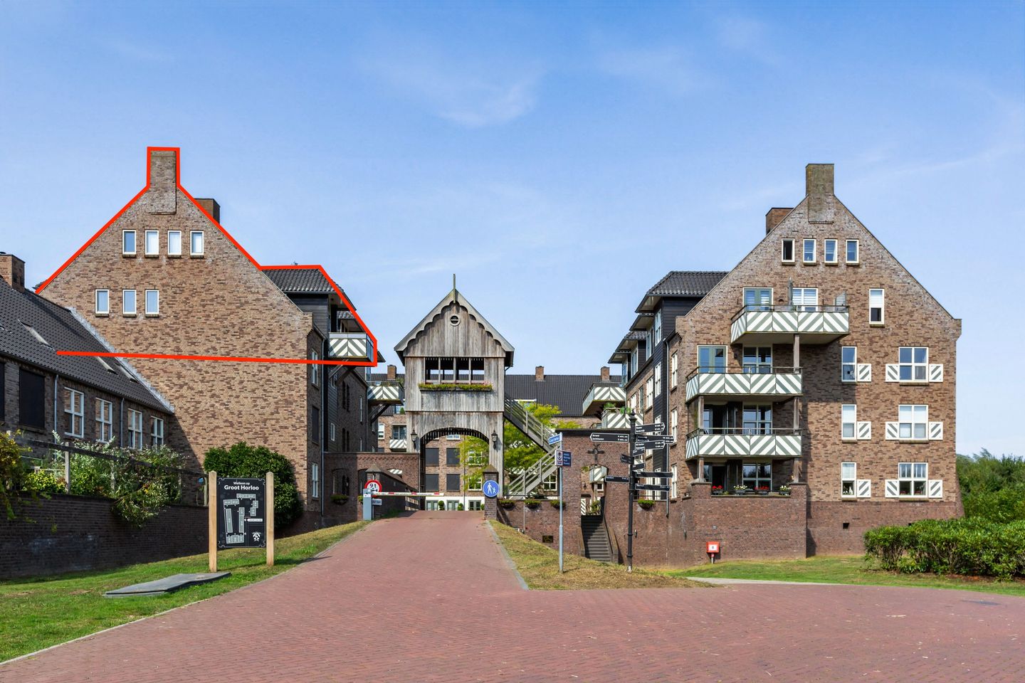 Foto 5 van Groot Horloo 10