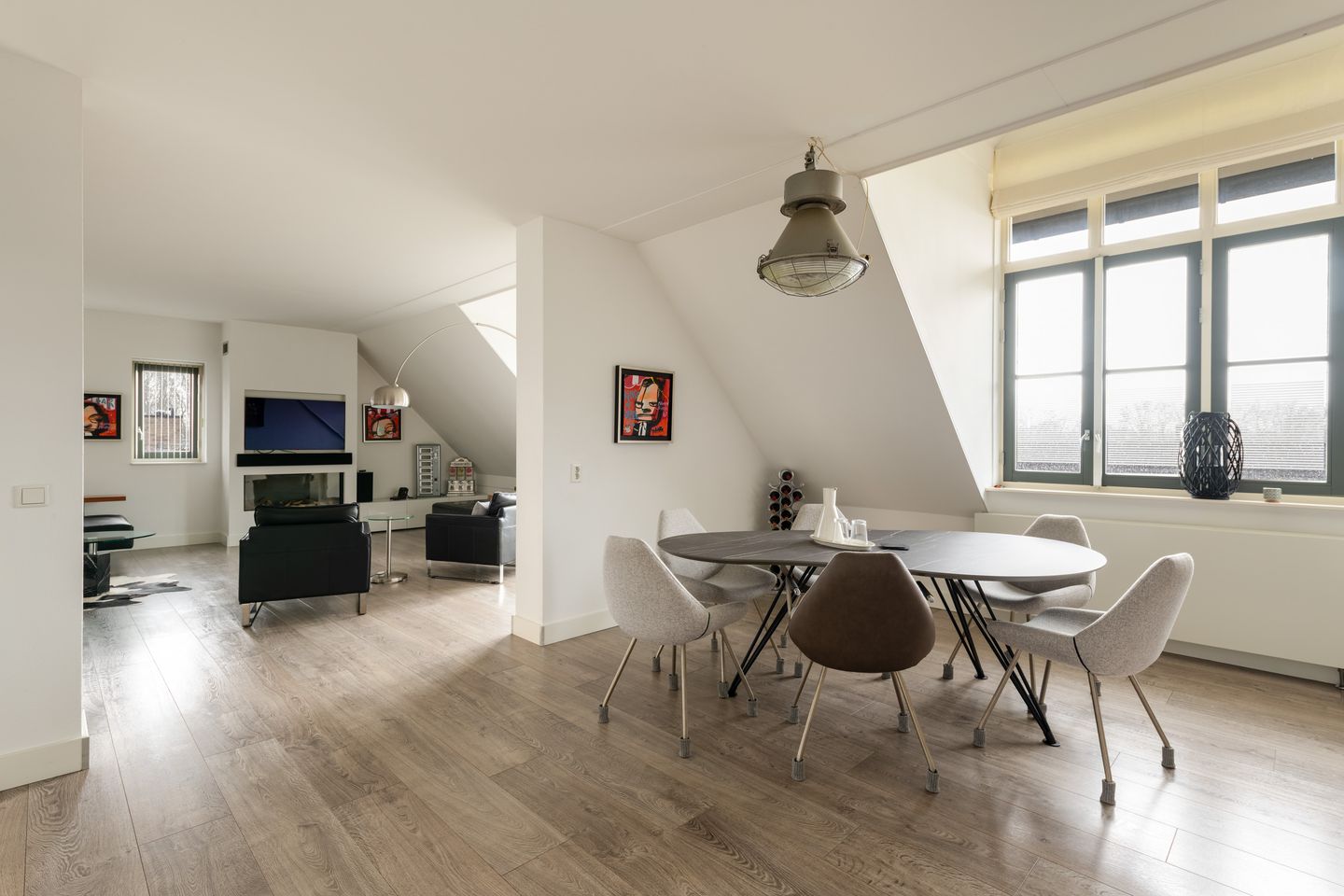 Foto 29 van Groot Horloo 10