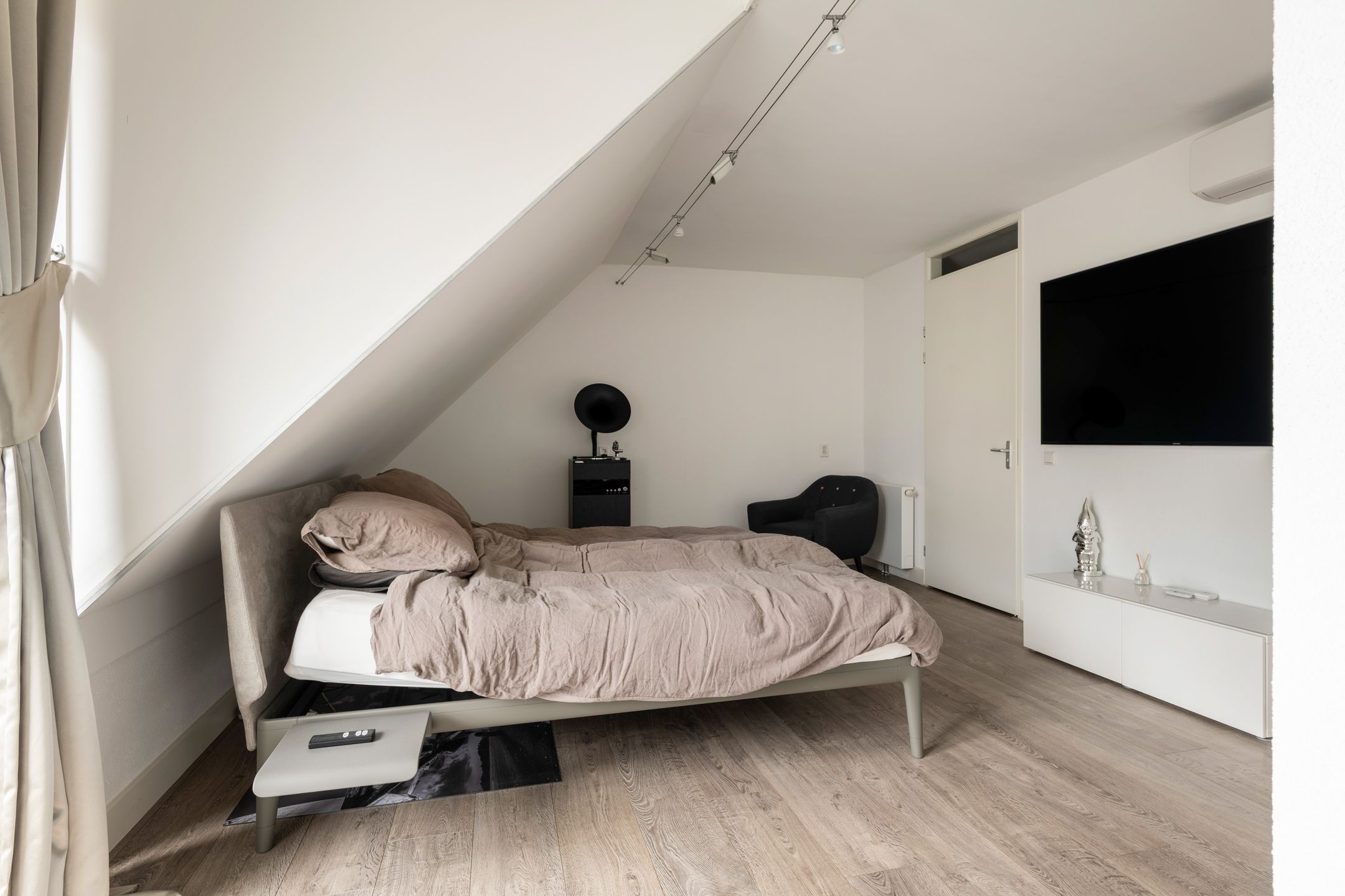 Foto 33 van Groot Horloo 10