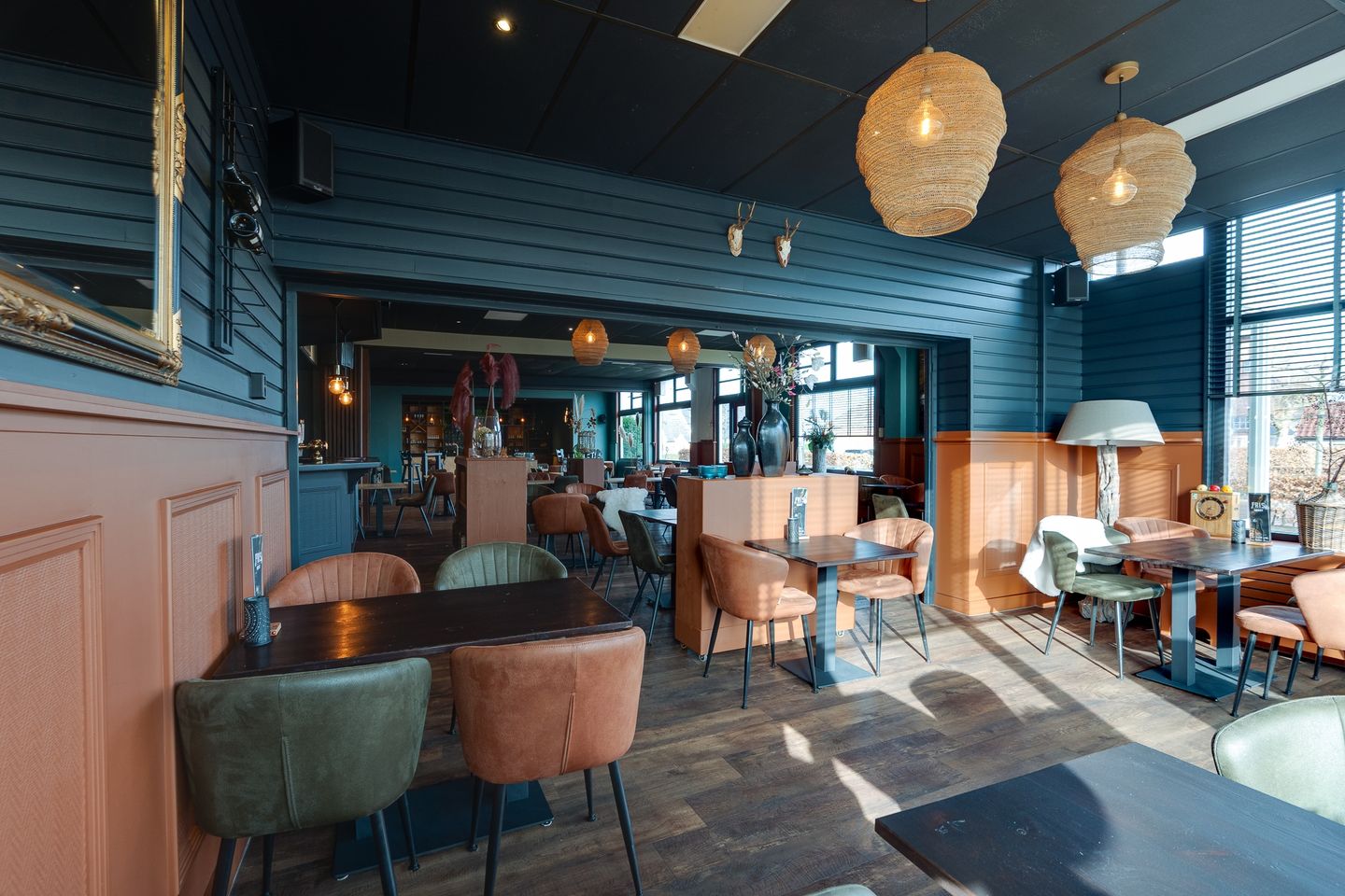 Bekijk foto 2 van Dorpsstraat 8