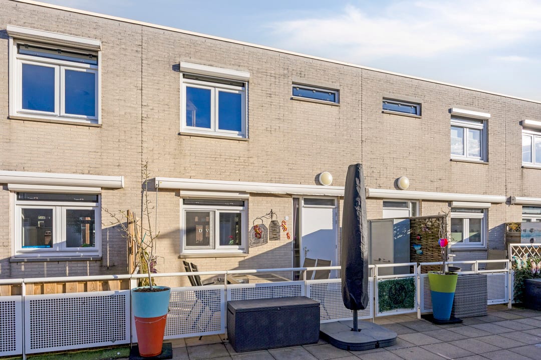Unique apartment with atelier and roof terrace in Zevenaar Center — 38