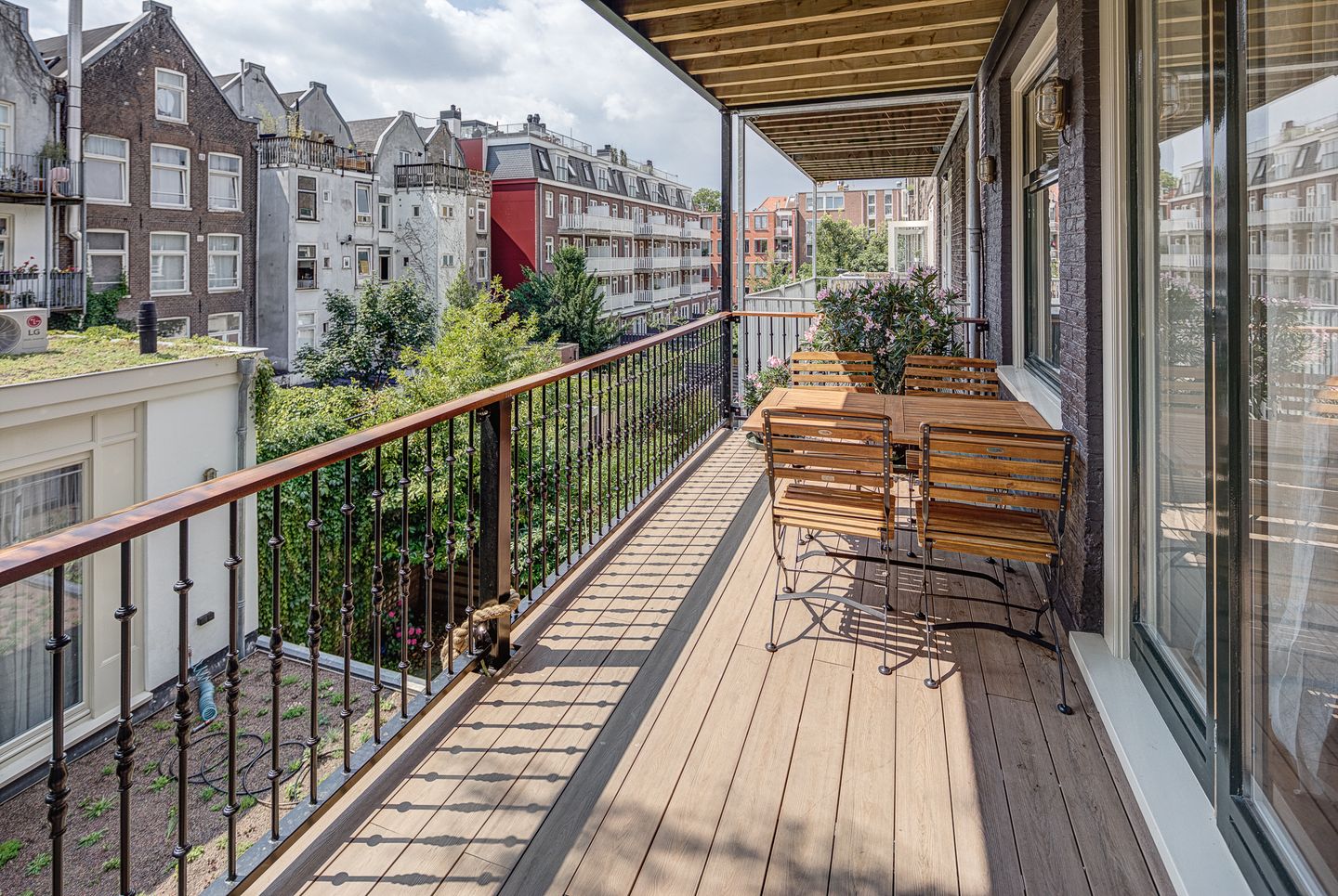 Photo 10 of Quellijnstraat 80-2