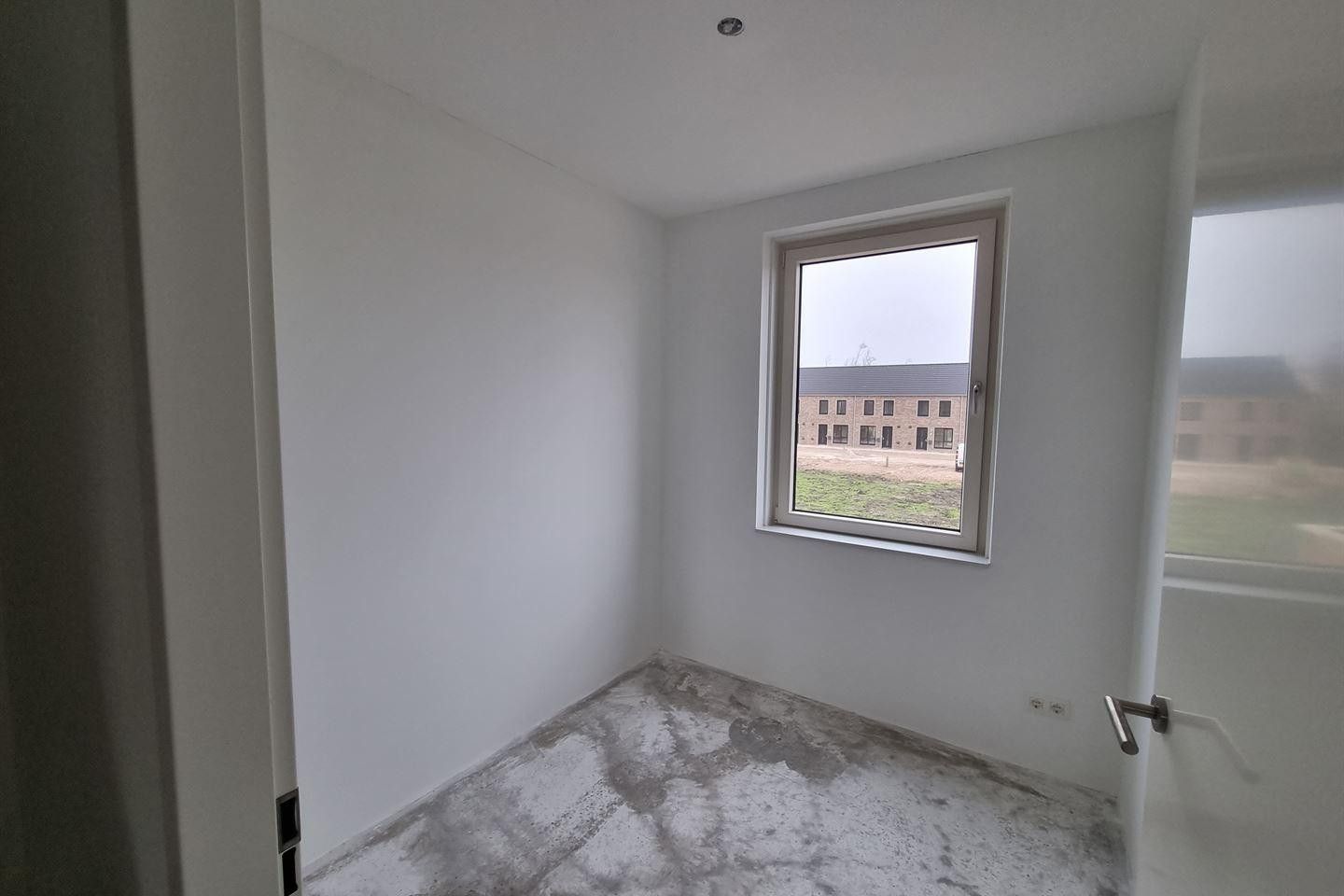 Foto 10 van Kastanjehout 20-B