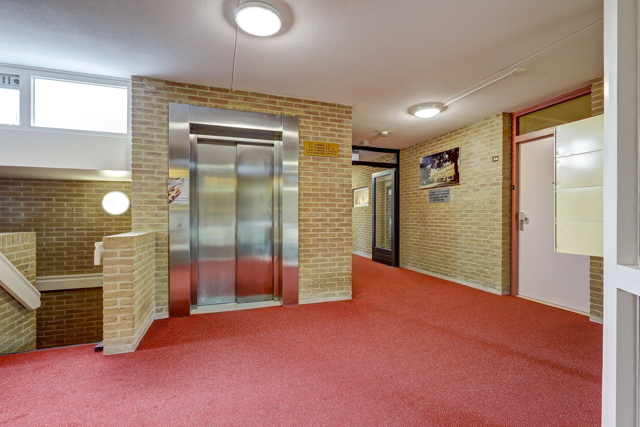 Foto 39 van Burgemeester Galleestr 45