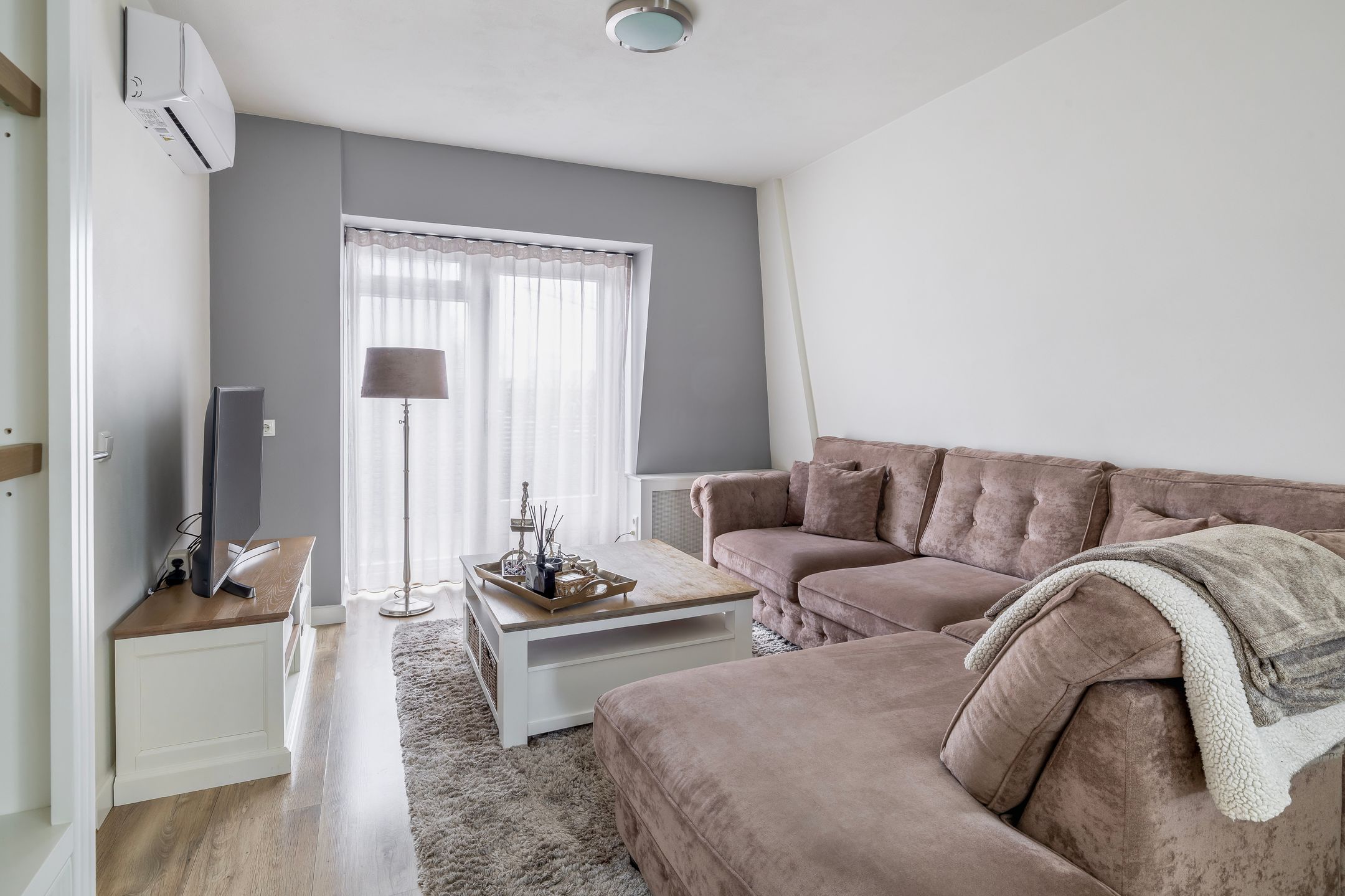 Foto 15 van Noord Koninginnewal 107