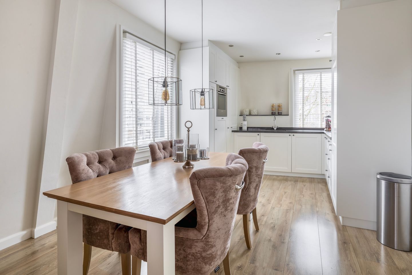 Foto 19 van Noord Koninginnewal 107