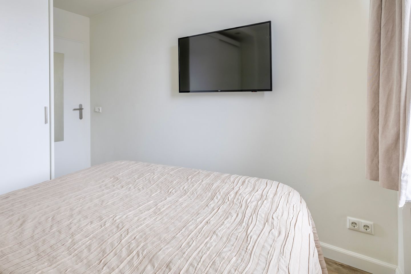 Foto 25 van Noord Koninginnewal 107