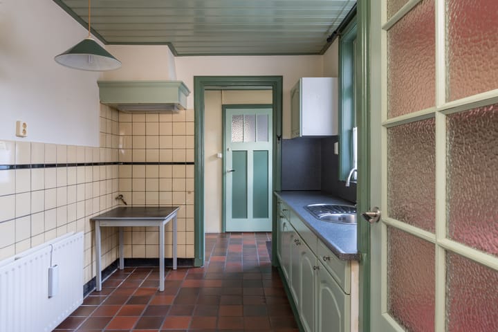 Photo 3 of Van Alphenstraat 9