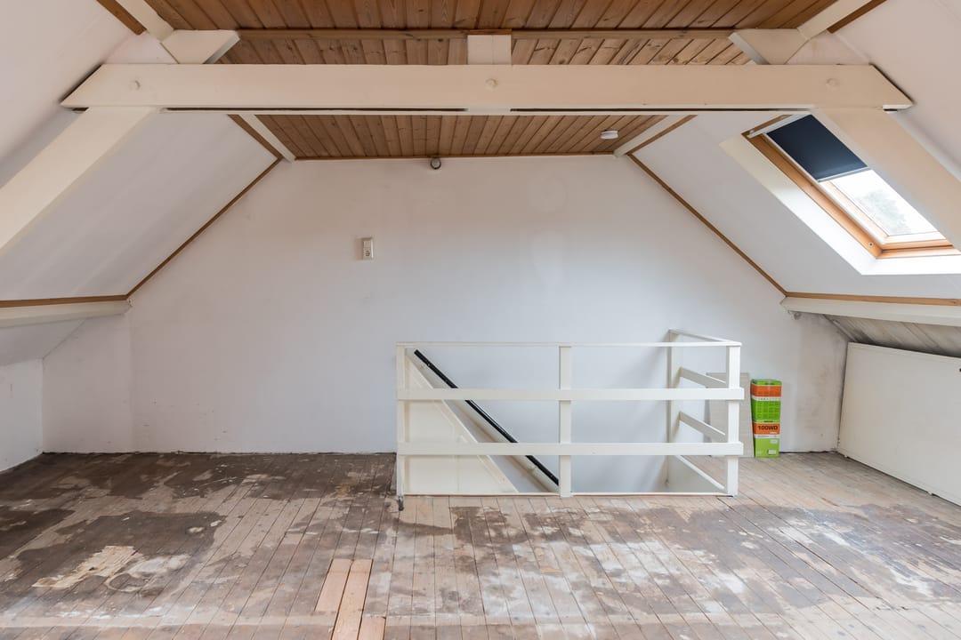 Characterful terraced house with spacious layout and potential in Tilburg — 23