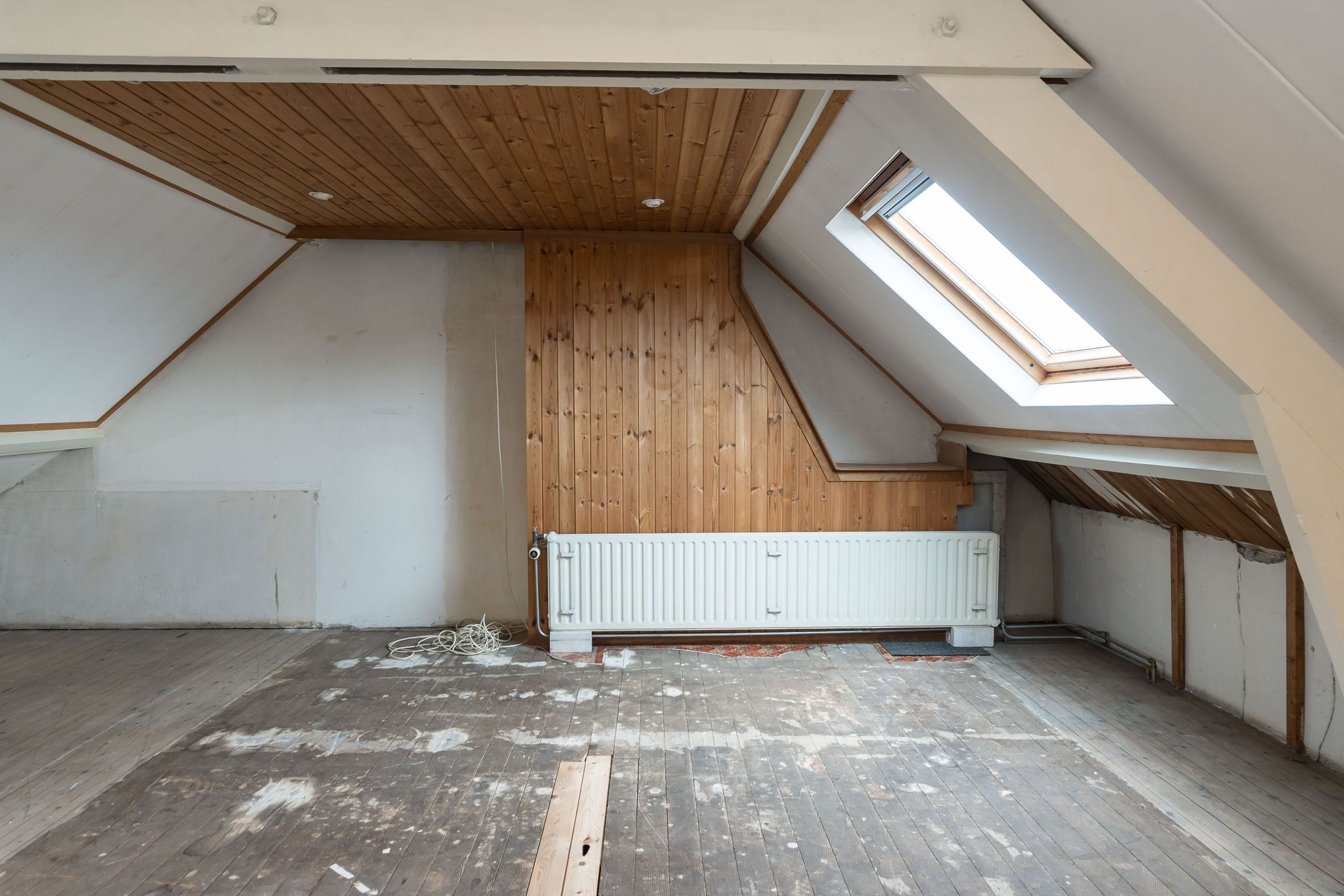 Characterful terraced house with spacious layout and potential in Tilburg — 24