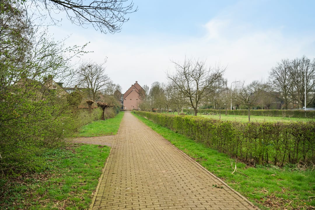 Charming terraced home with sunny south-facing garden in Zutphen — 36