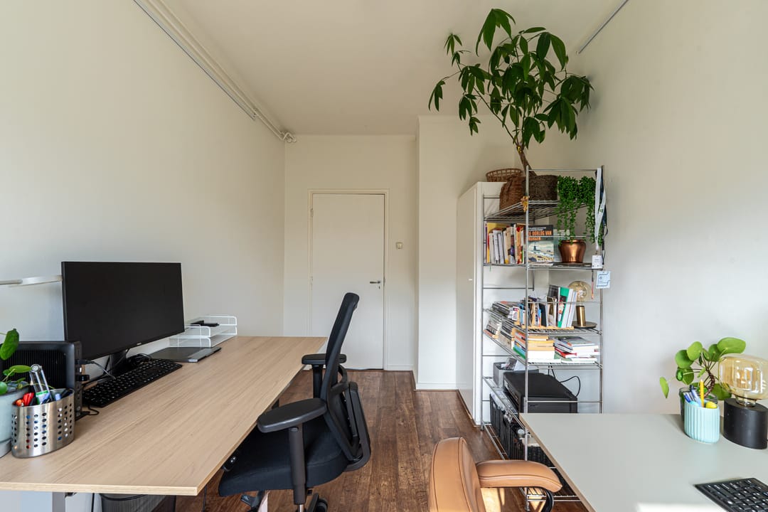 Photo 22 of Bloemerstraat 85