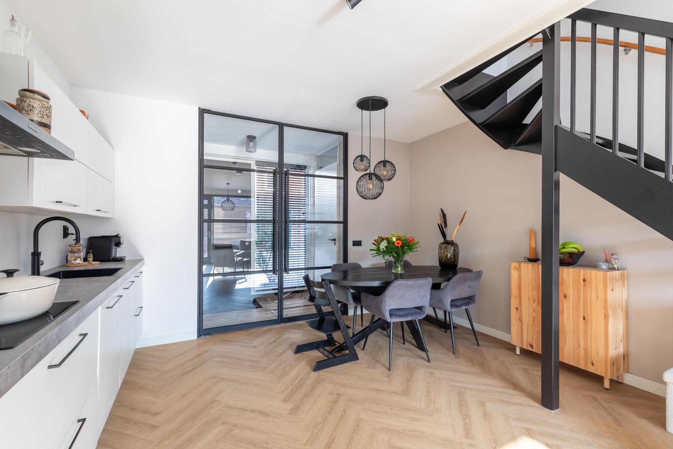 Foto 24 van Schipholstraat 88