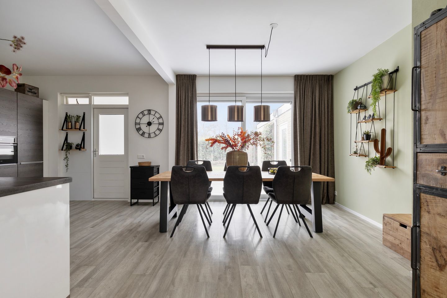 Foto 10 van Midwolderweg 17-B