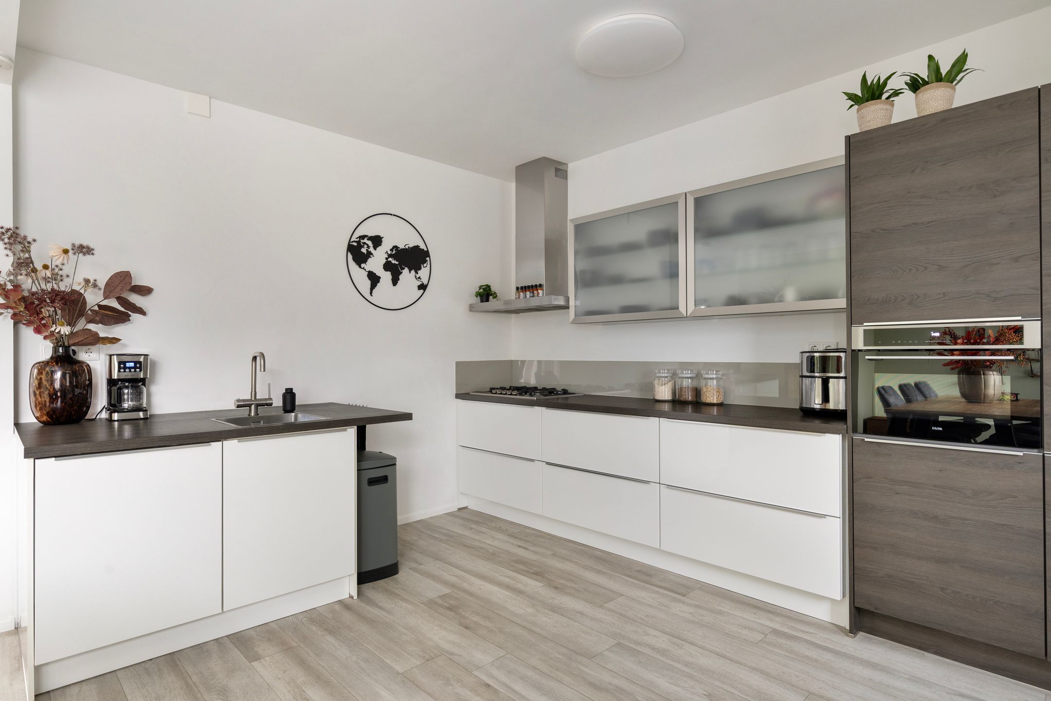 Foto 15 van Midwolderweg 17-B