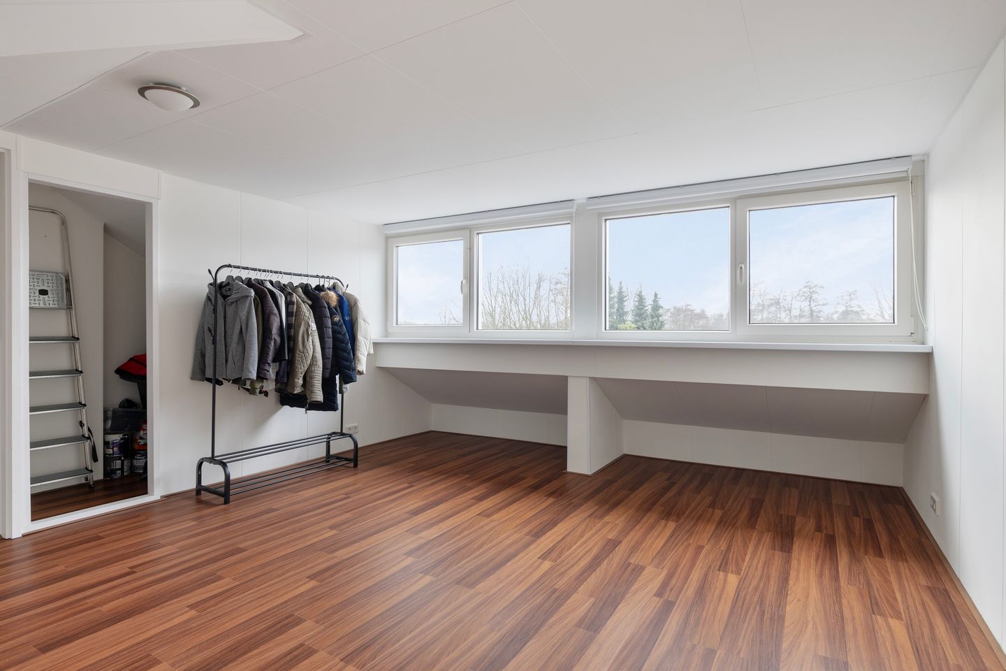 Foto 34 van Midwolderweg 17-B